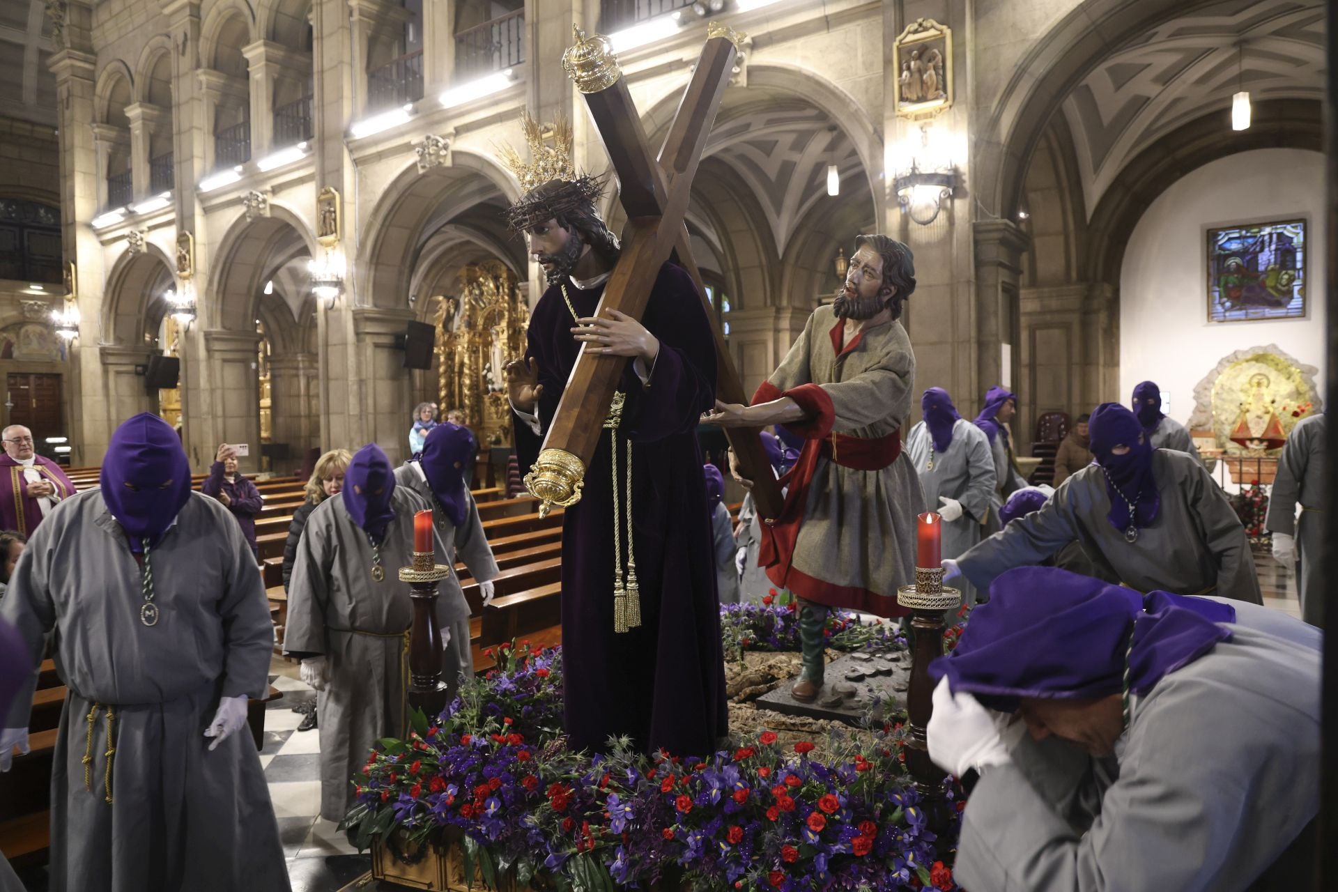 El Encuentro Camino del Calvario recorre Gijón