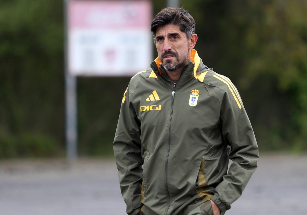El Real Oviedo solo recupera a De la Hoz para visitar Córdoba