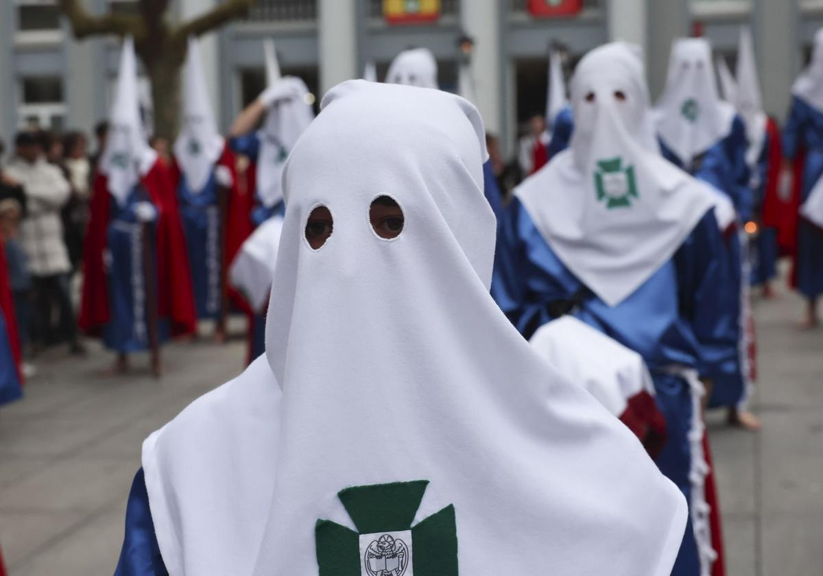 Avilés procesiona por Semana Santa
