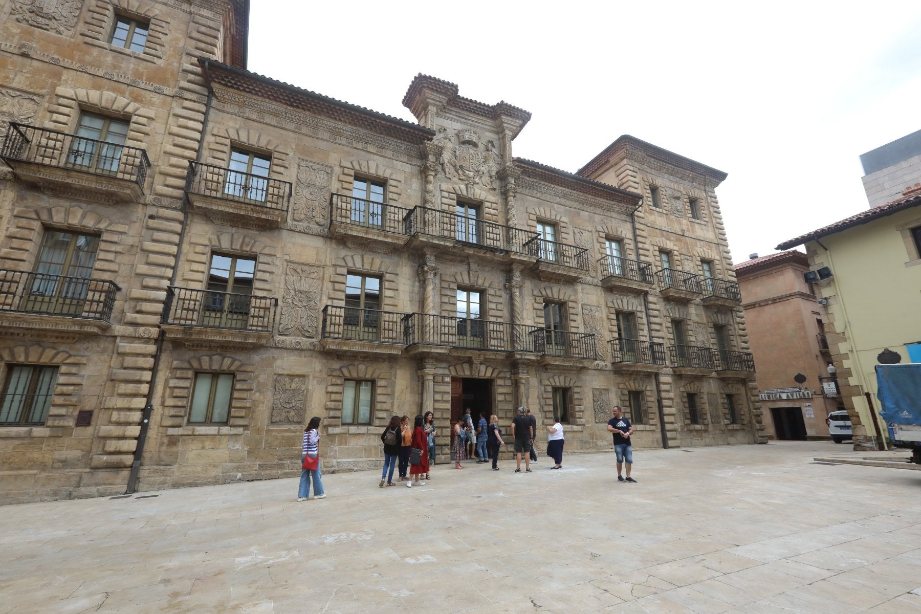 La Universidad Nebrija sigue a la espera de la autorización oficial para su actividad