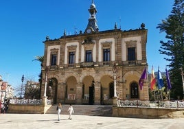 Fachada del Ayuntamiento de Villaviciosa