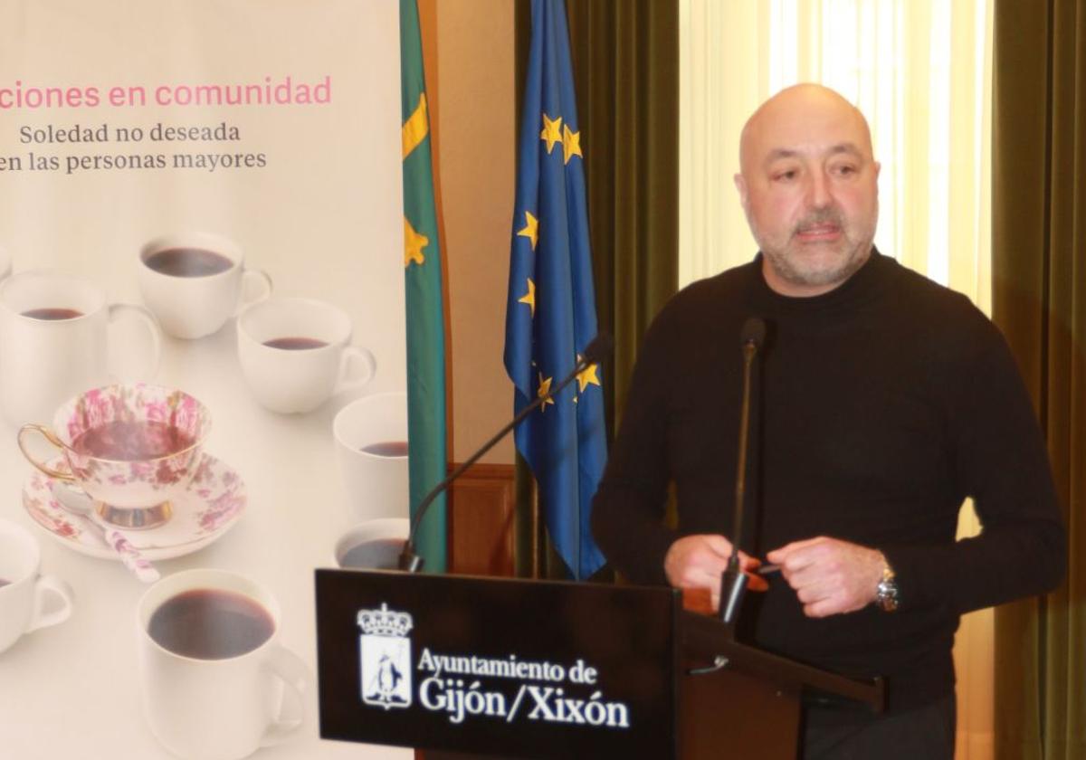 La Fundación Municipal de Servicios Sociales luchará contra la soledad no deseada en Gijón