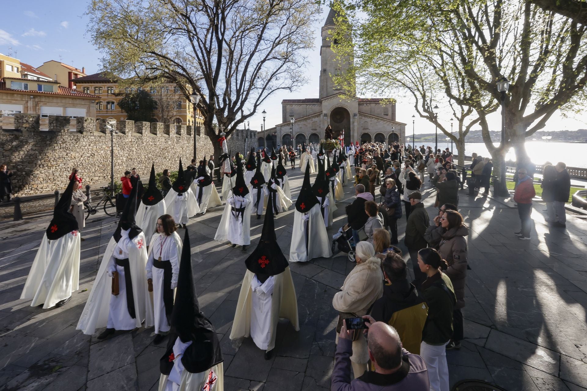 Emoción en el recorrido de La Soledad en Gijón
