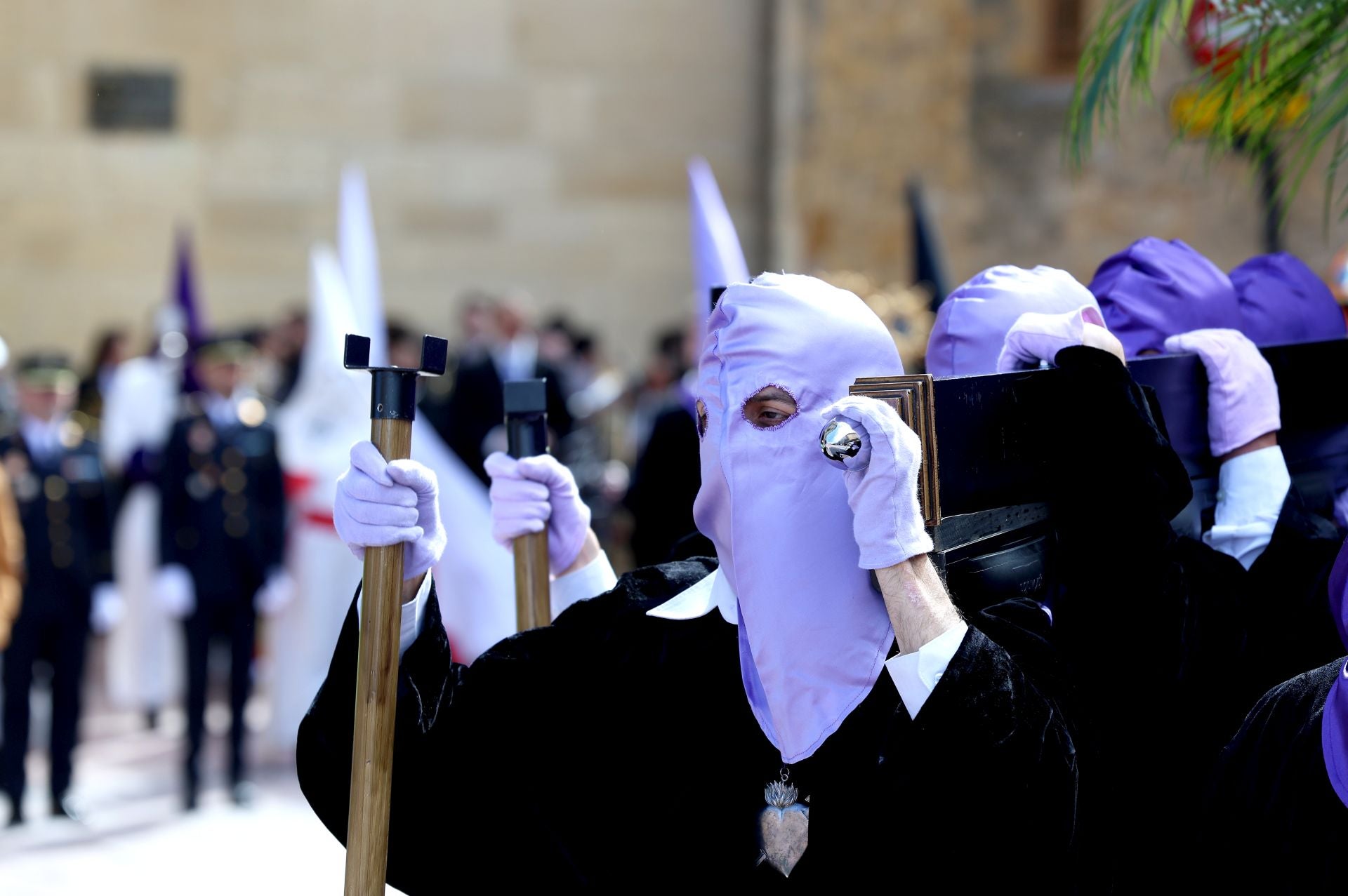 Fotos: La procesión de la Soledad en Oviedo