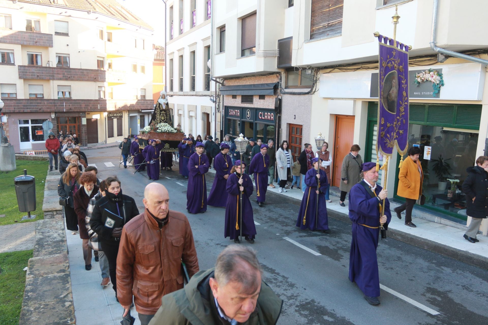 Así vivió Villaviciosa la procesión de la Soledad