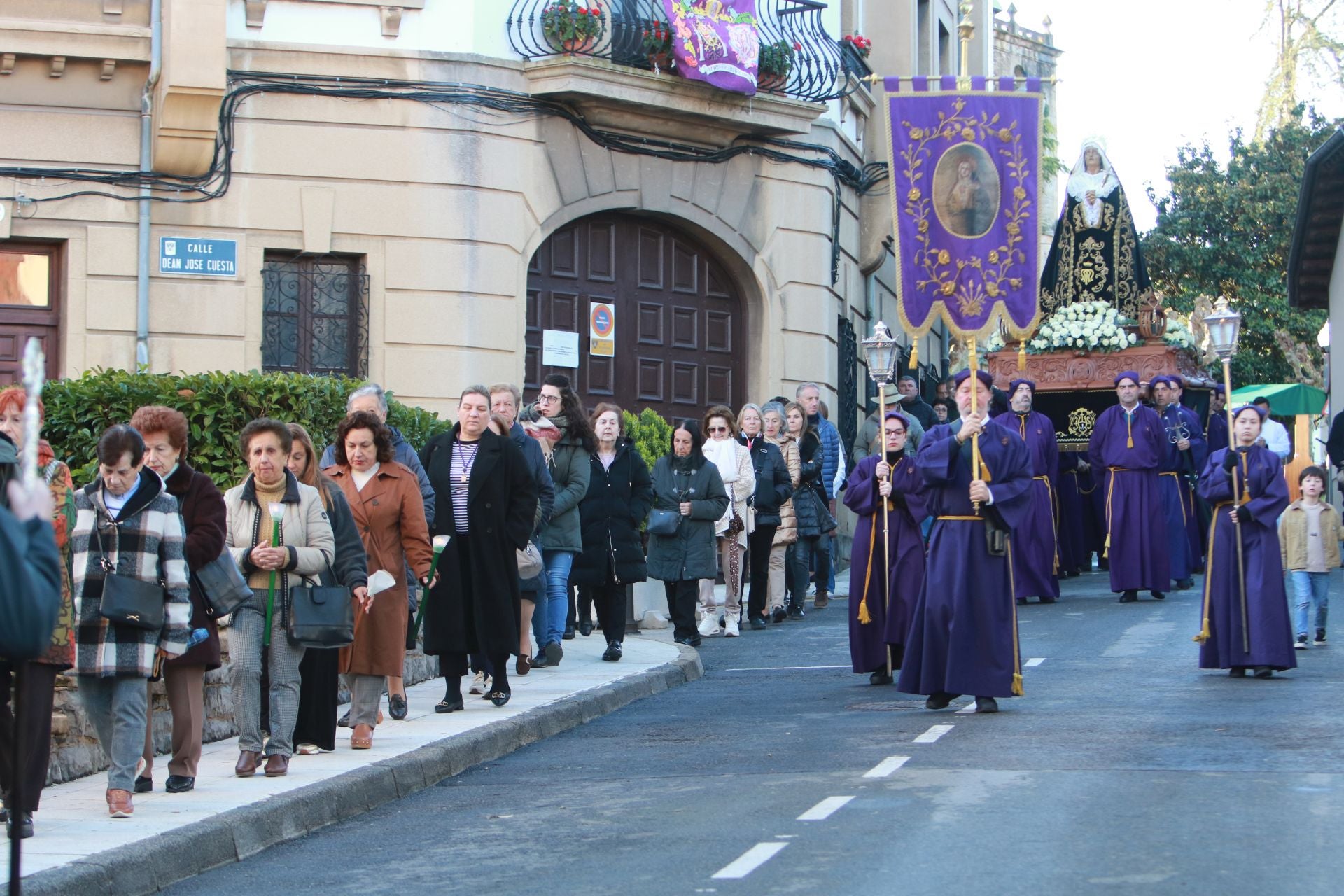 Así vivió Villaviciosa la procesión de la Soledad