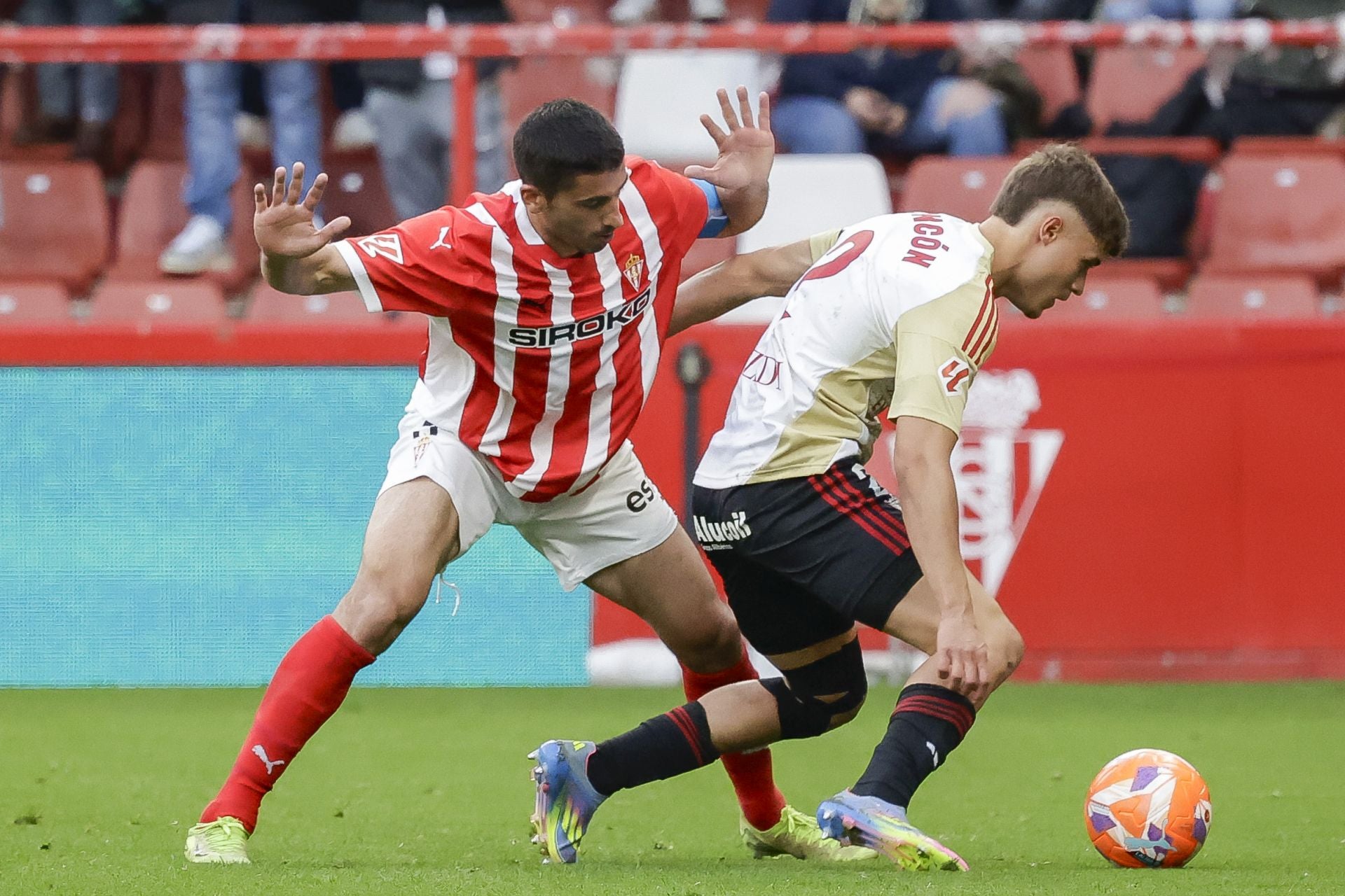 Las mejores imágenes del Sporting - Mirandés en El Molinón