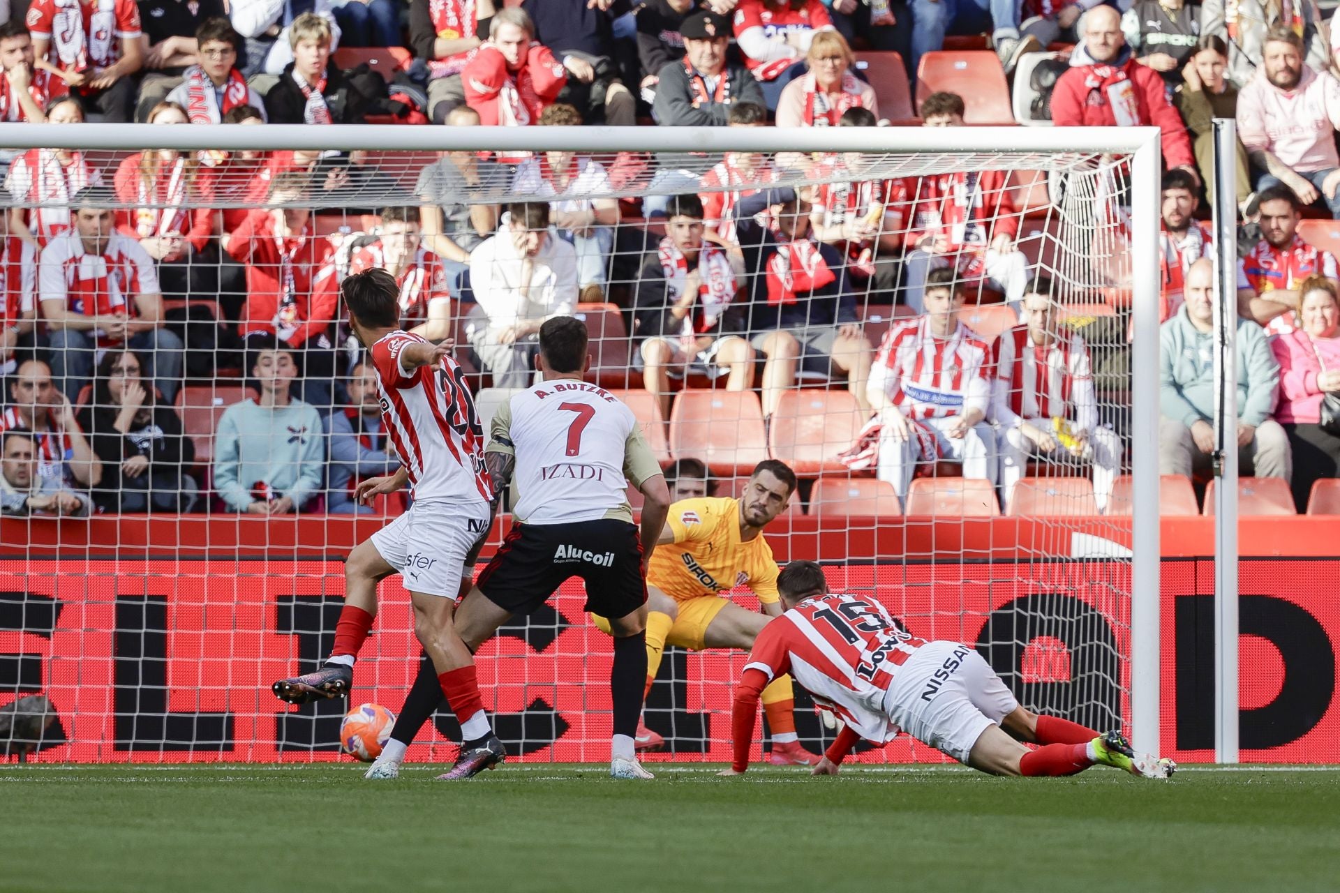 Las mejores imágenes del Sporting - Mirandés en El Molinón