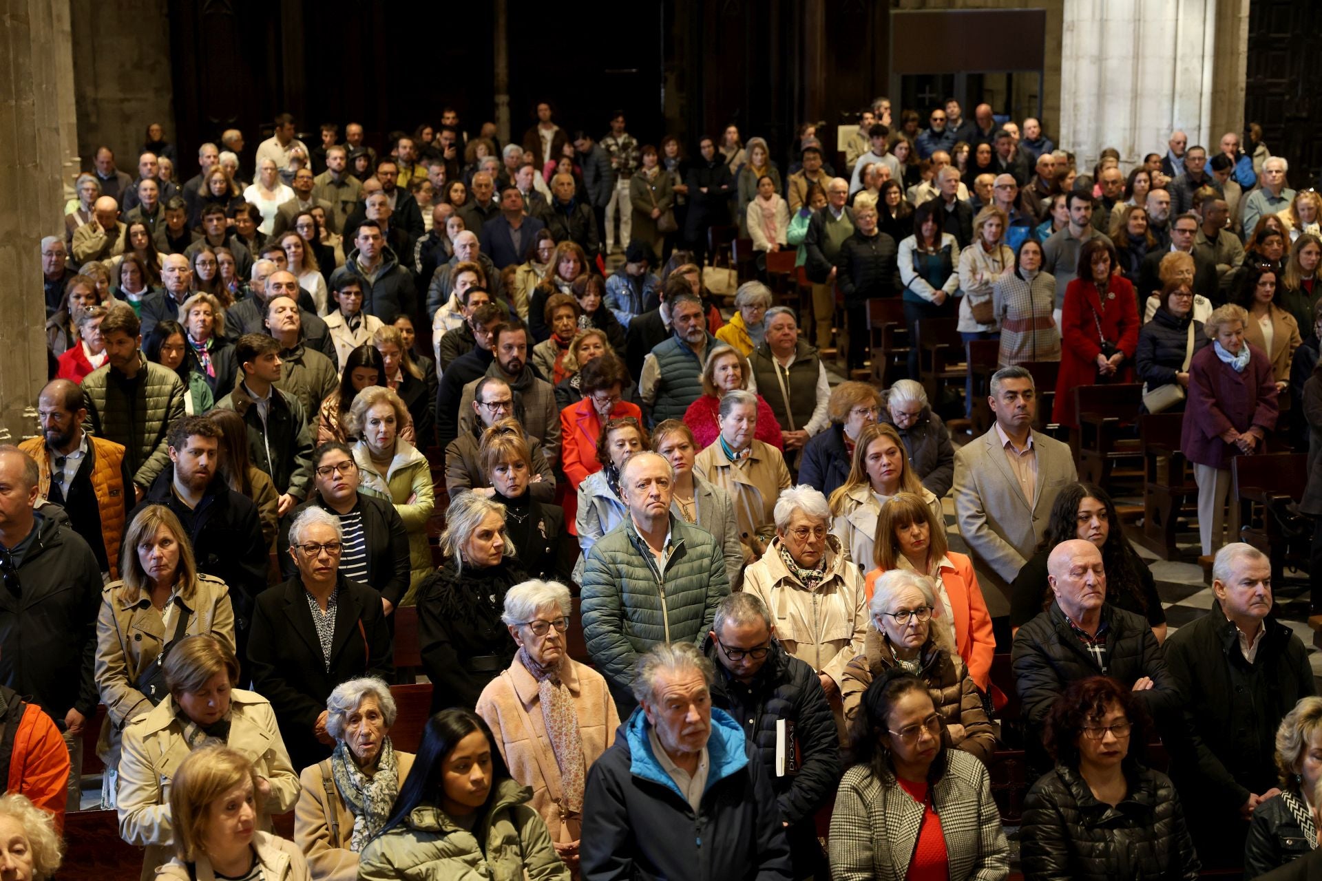 Misa y procesión por el Domingo de Pascua en Oviedo