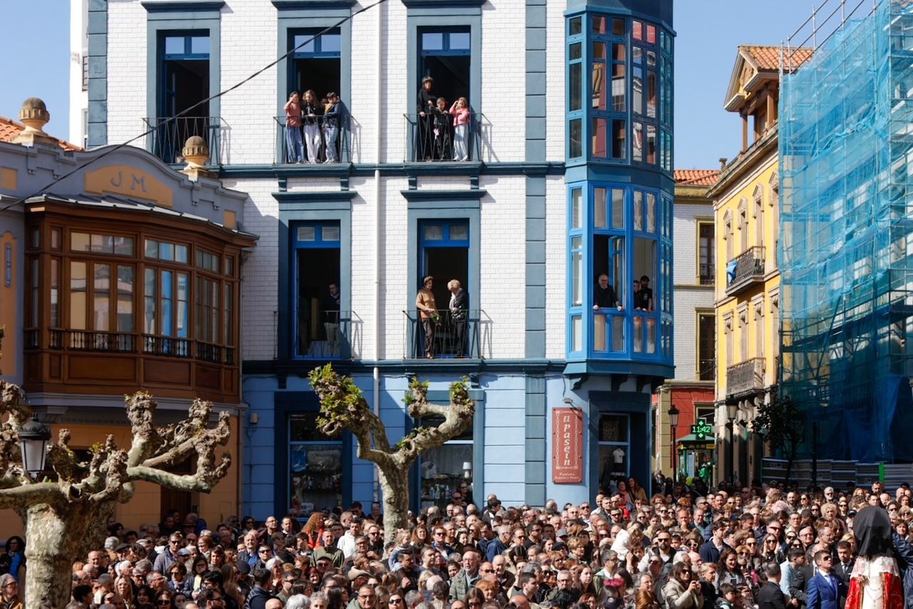Emotiva procesión del Encuentro en Candás