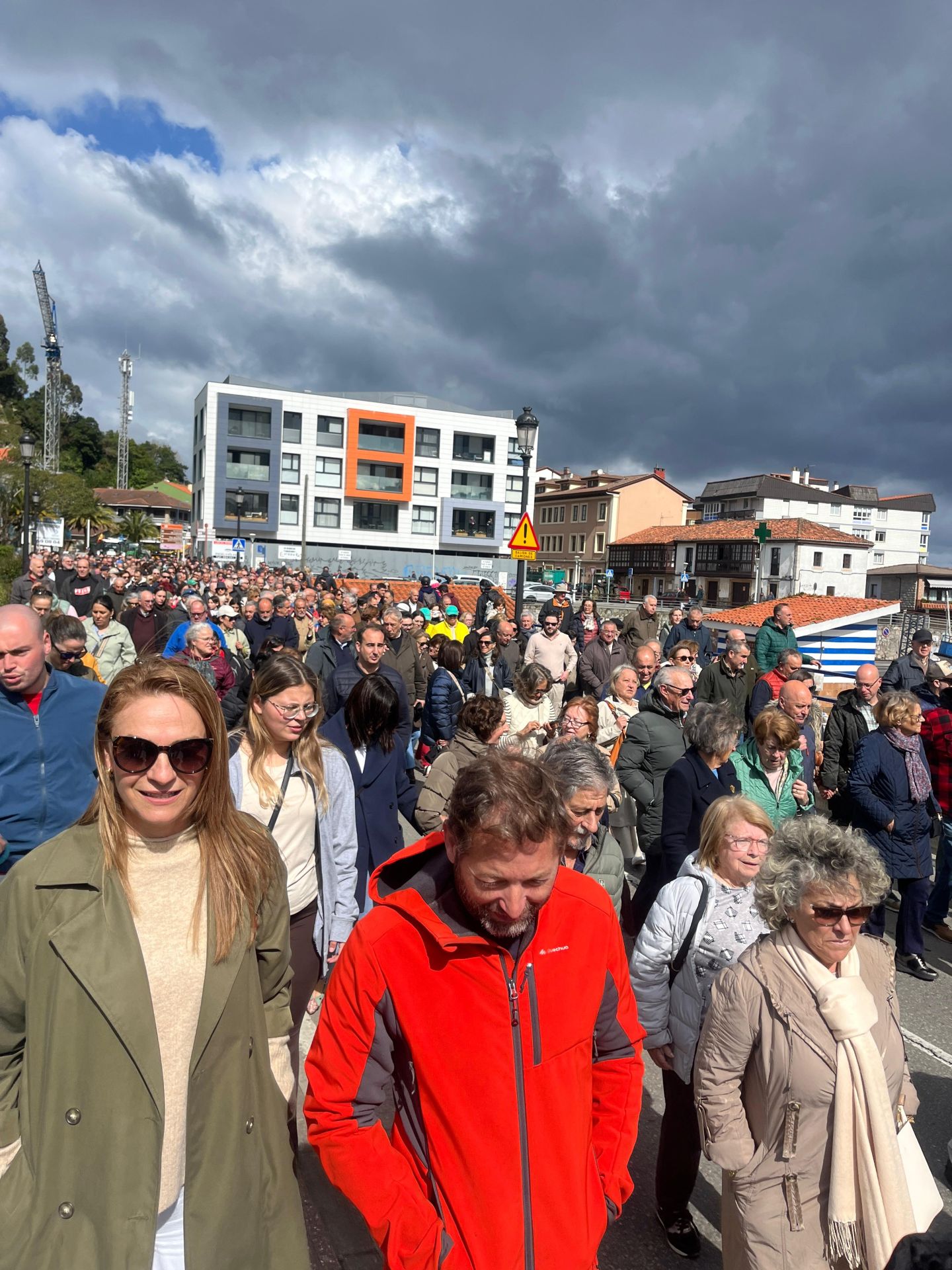 Clamor en Ribadesella contra el cierre de su puente