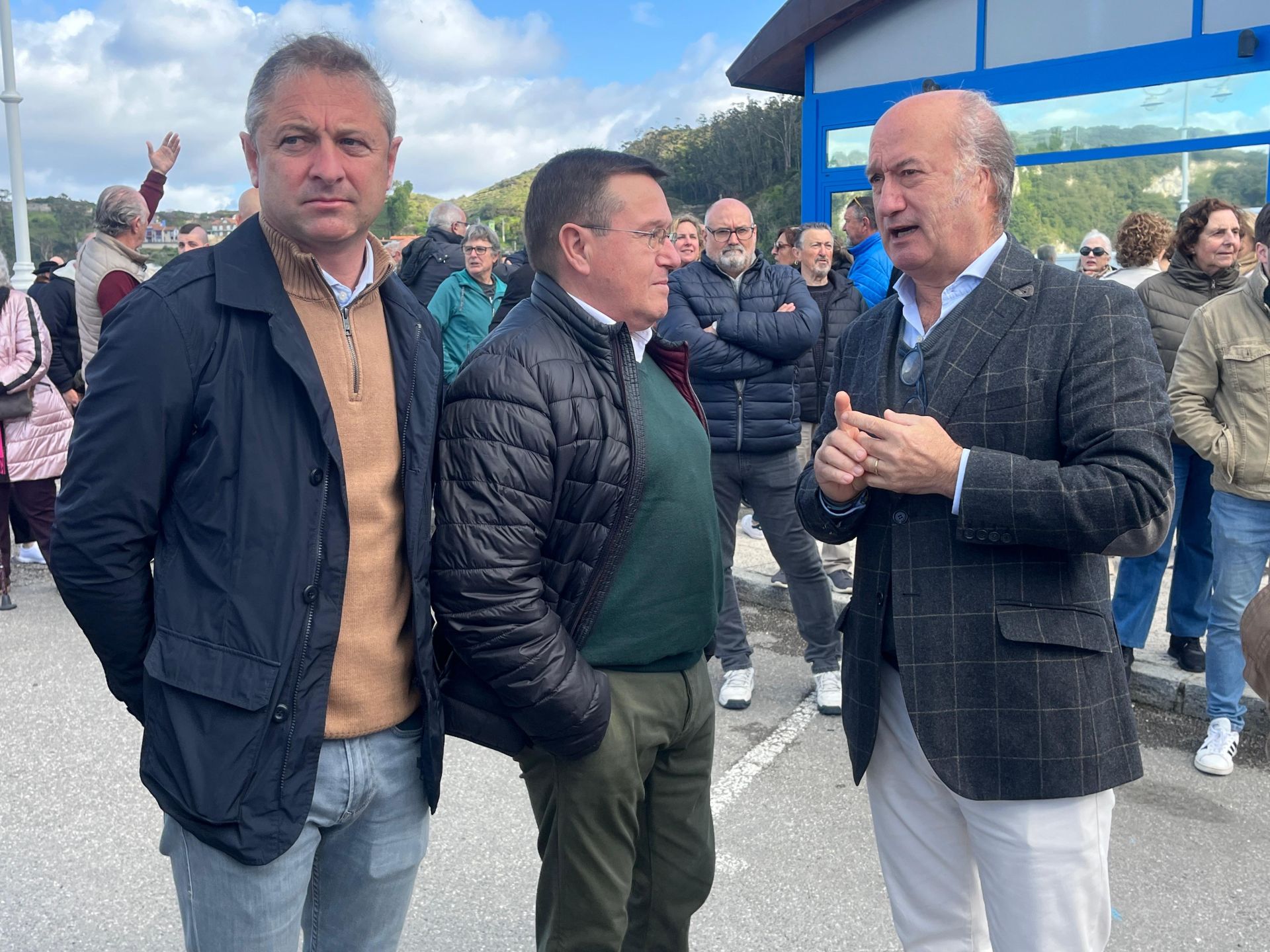 Clamor en Ribadesella contra el cierre de su puente