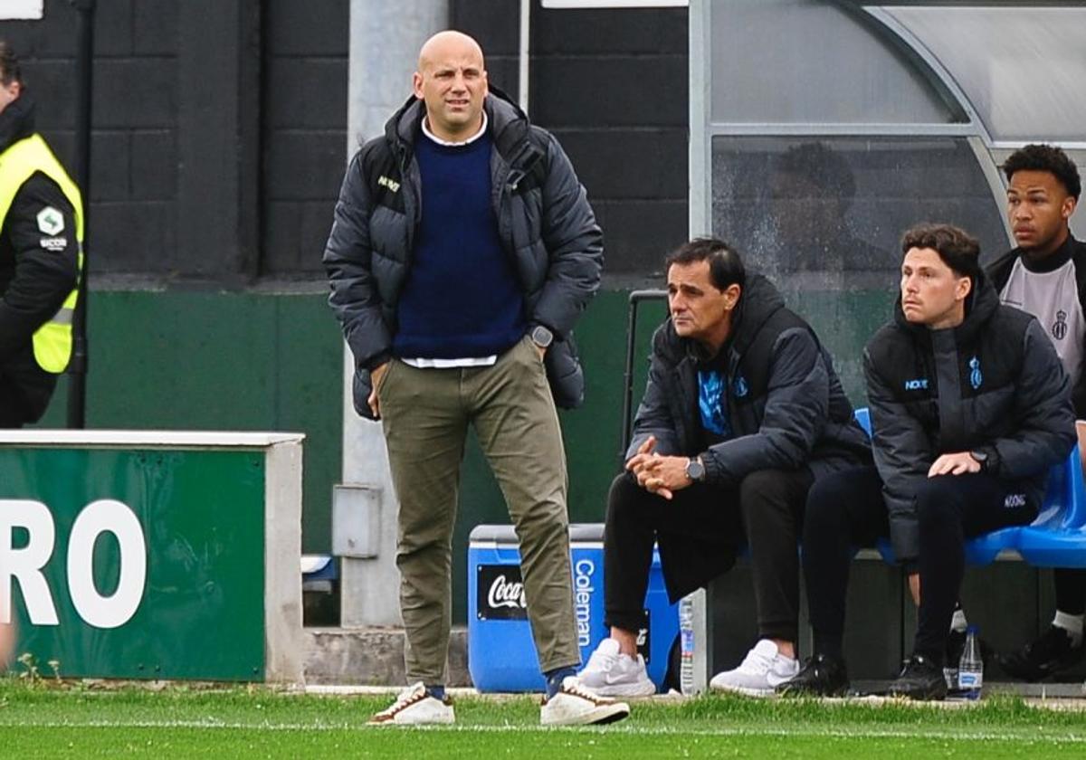 Rozada, entrenador del Real Avilés: «Nunca me había pasado algo parecido»