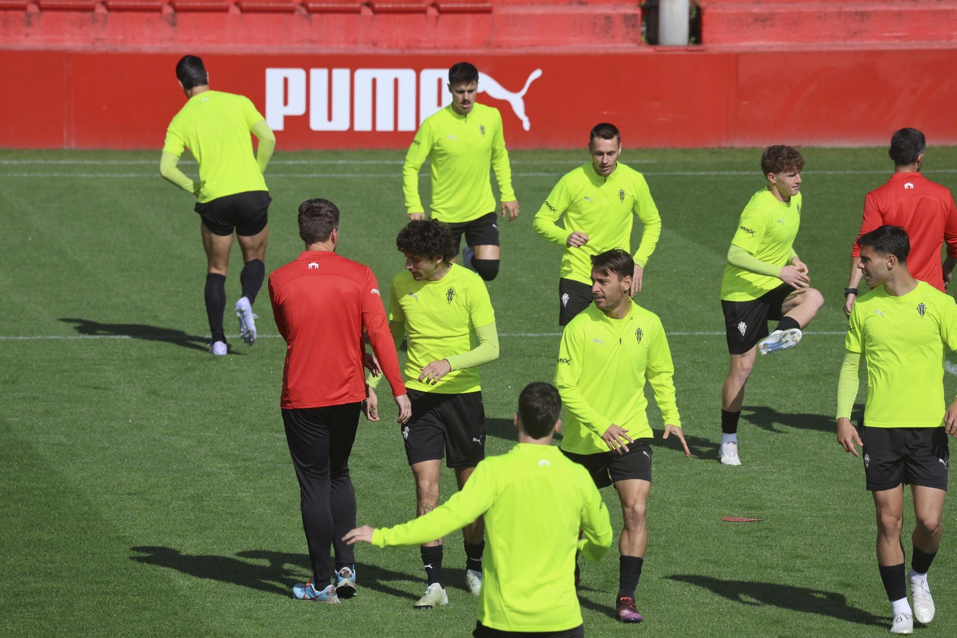 Entrenamiento del Sporting de Gijón en Mareo: próxima parada a Cádiz