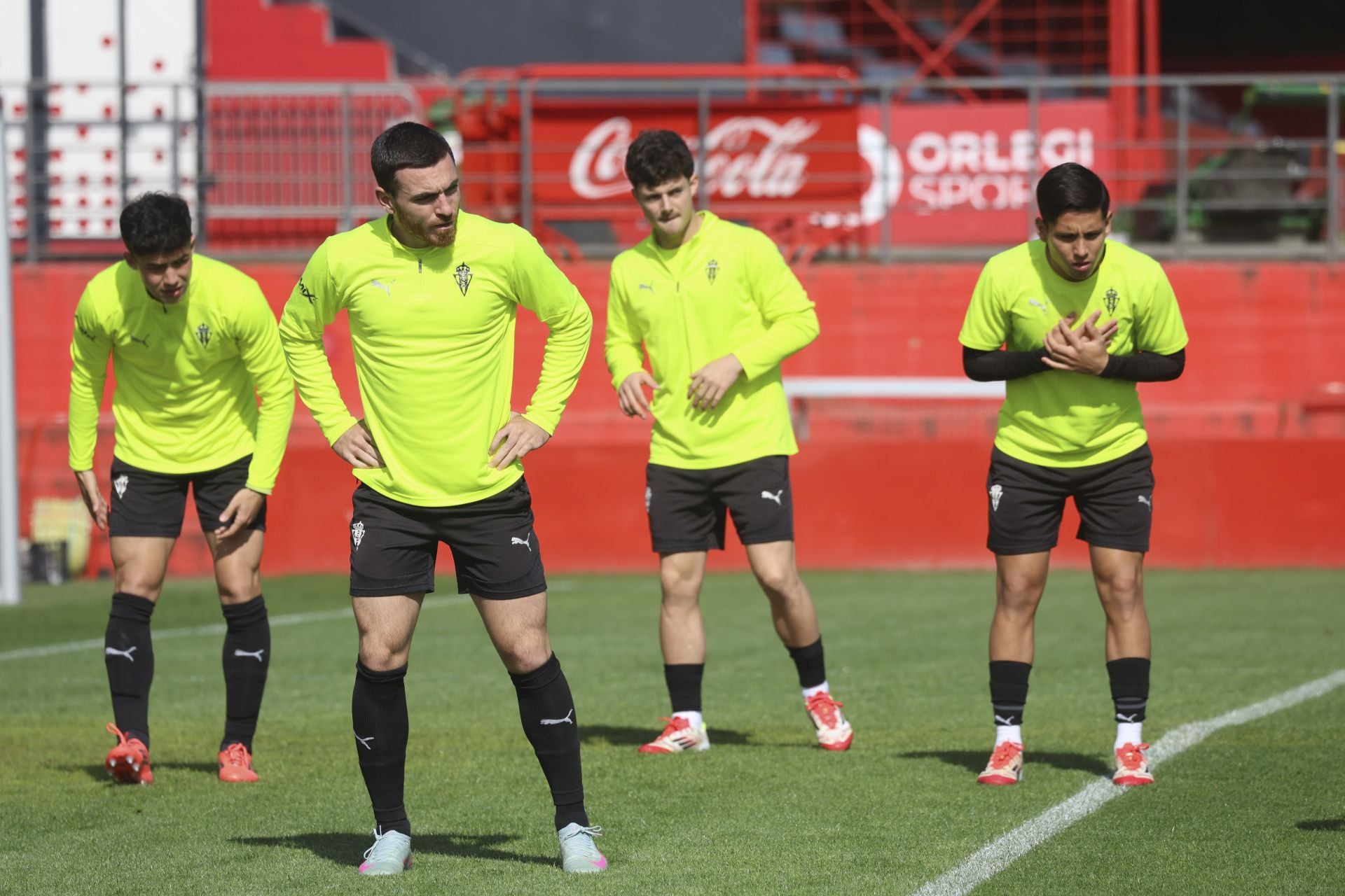 Entrenamiento del Sporting de Gijón en Mareo: próxima parada a Cádiz