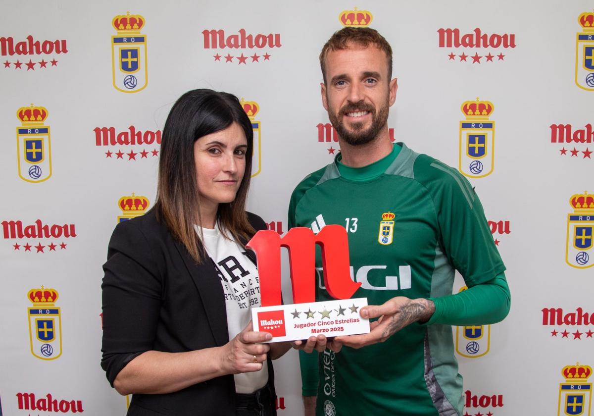 Aarón, portero del Real Oviedo: «Queda mucho y puede pasar de todo»