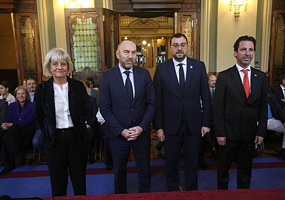 Paloma Biglino Campos, Juan Cofiño, Adrián Barbón y Roberto Fernández Llera.