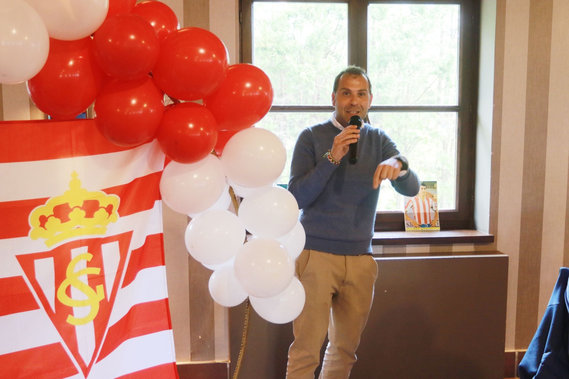 Primer encuentro de aficionados del Sporting de Gijón en Cangas de Onís