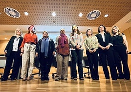 Ana Fernández, Marta Pérez Dorao, Marisa Barreno, Ángeles Caso, Cristina González, María Jesús Álvarez, Ruth Hernández y Alicia Hulton.
