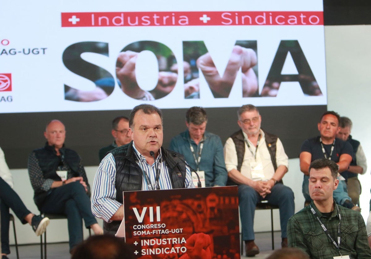 José Luis Alperi, durante su intervención en el congreso del SOMA.