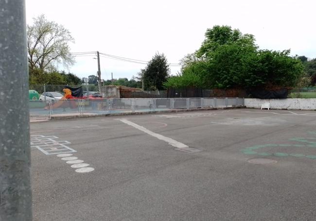 Zona del patio donde se reclama la instalación de sombras