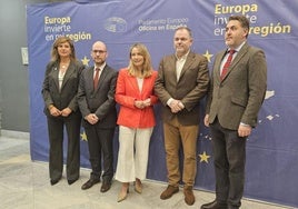 María Concepción Méndez, Iván Aitor Lucas, Susana Solis, Carlos Paniceres y Jonás Fernández.