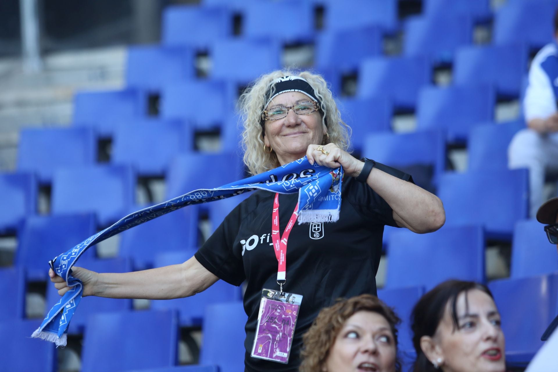 ¿Estuviste en el Real Oviedo - Levante? ¡Búscate en las fotos!