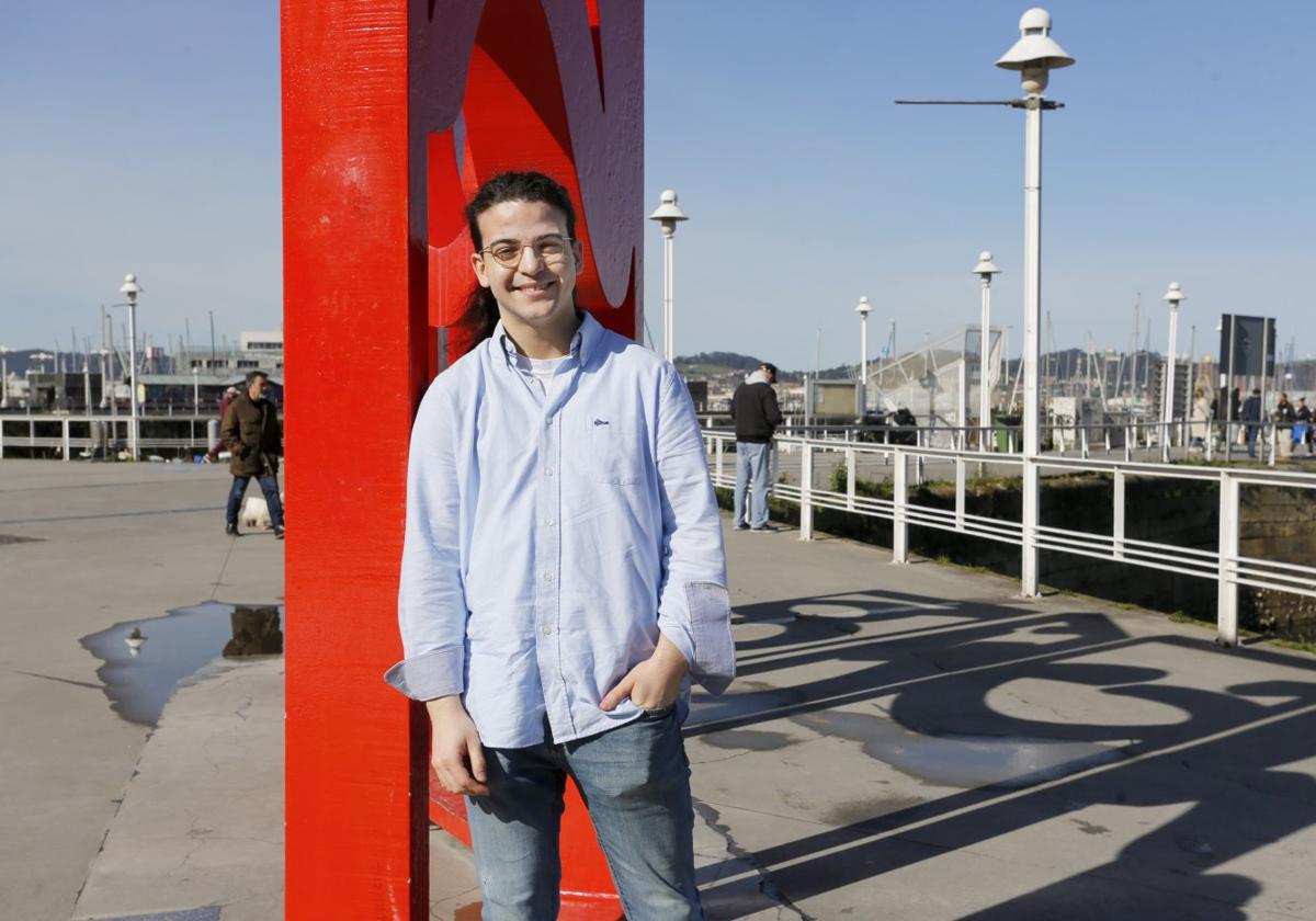 Un prodigio asturiano de 19 años a la caza de melanomas