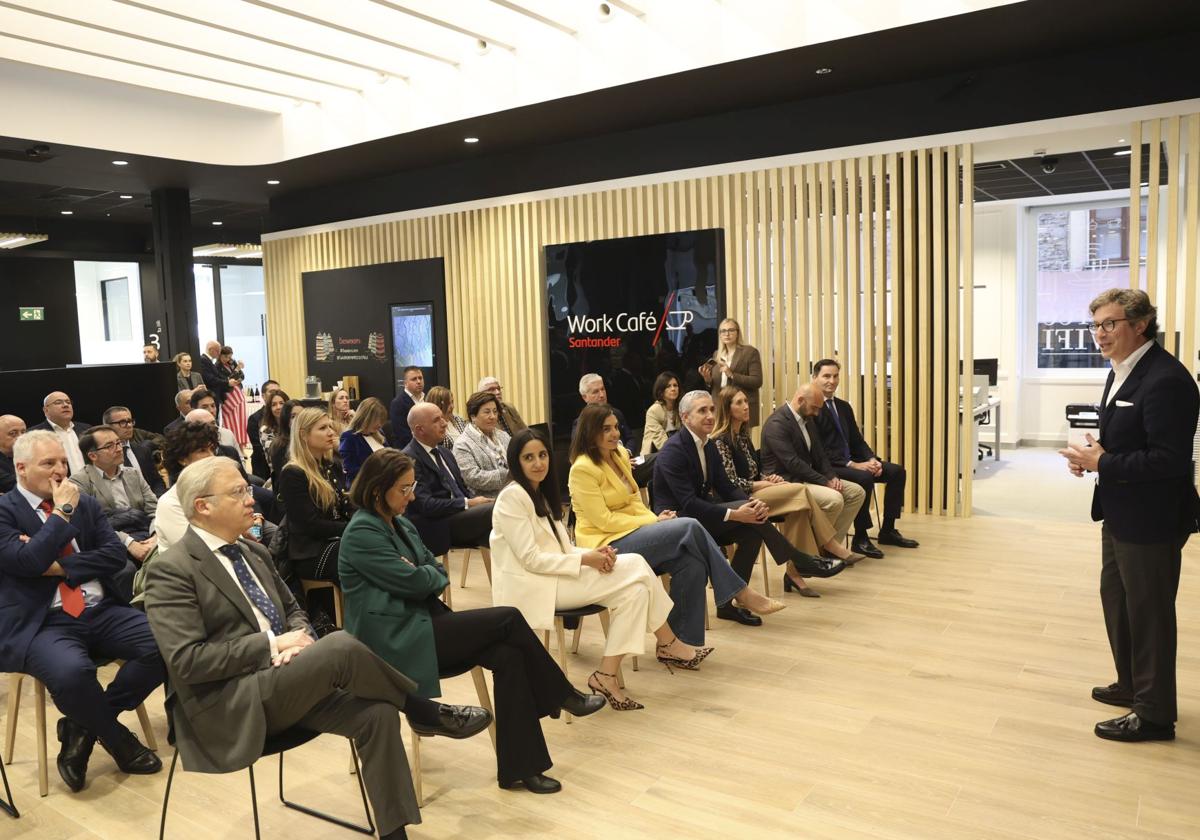 Gijón recupera un templo financiero en el corazón de la ciudad