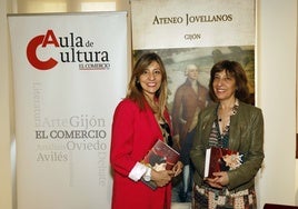 La escritora presentó su libro acompañada de Susana Tejedor, periodista de este diario.