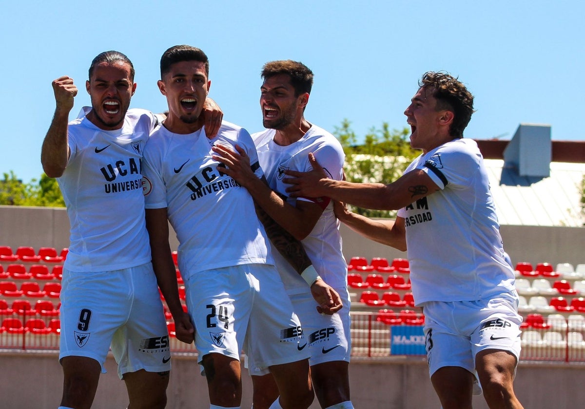 El 'casting' de rivales del Real Avilés: varios filiales, algún clásico y un duelo con morbo