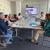 Reunión en la que se presentó el informe anual de eutanasia, con la directora general de Cuidados y el presidente de la Comisión de Garantías en primer término.