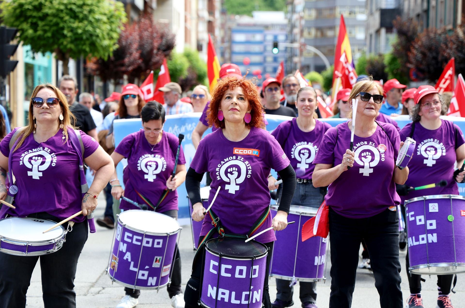 Mieres acoge una multitudinaria manifestación por el Primero de Mayo
