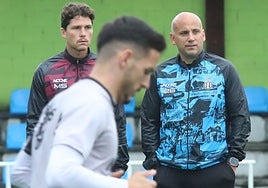 Miguel Méndez, a la izquierda, junto a Rozada en La Toba.