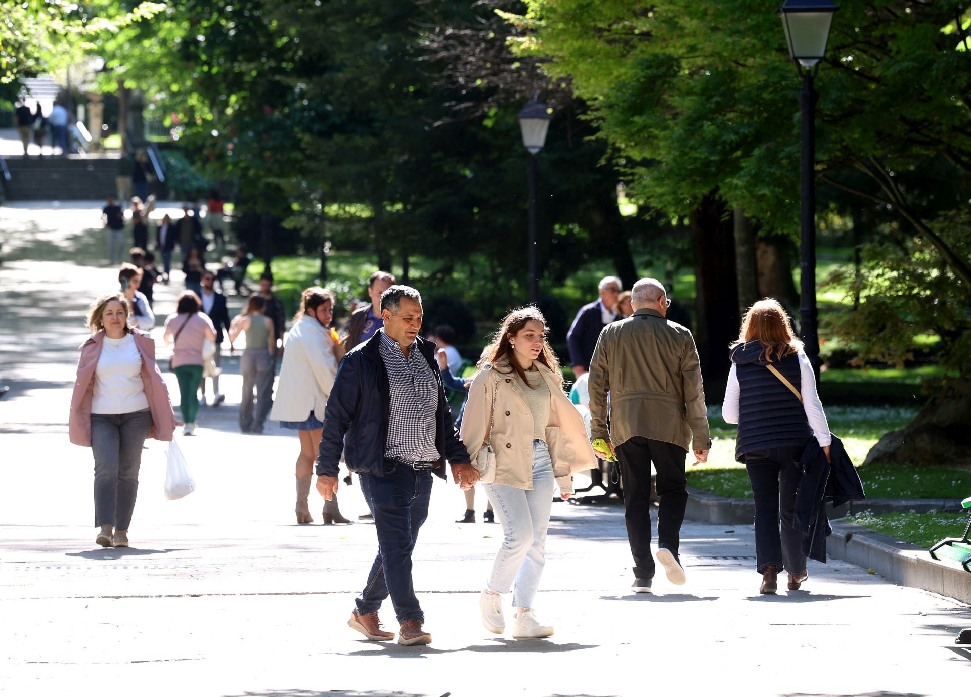 Turistas en las principales ciudades asturianas