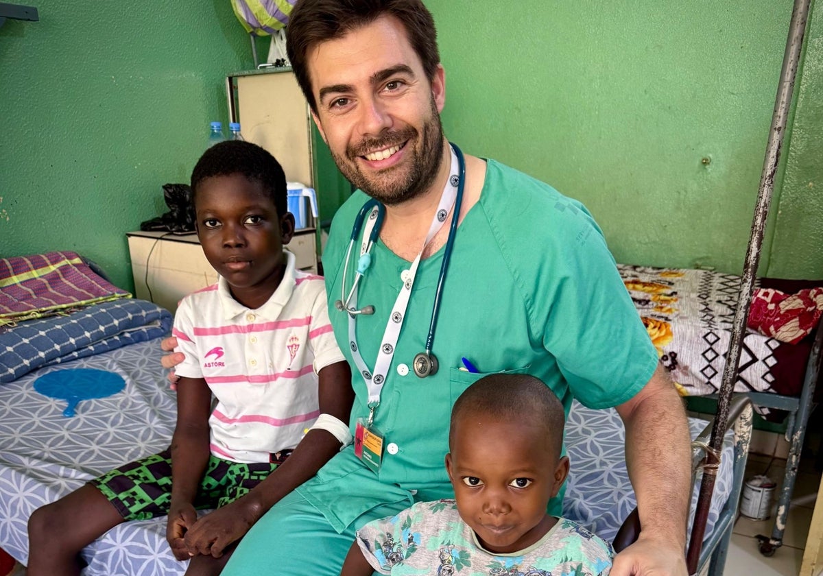 Medicina asturiana para curar y «llevar ilusión» a los niños de Guinea-Bisáu