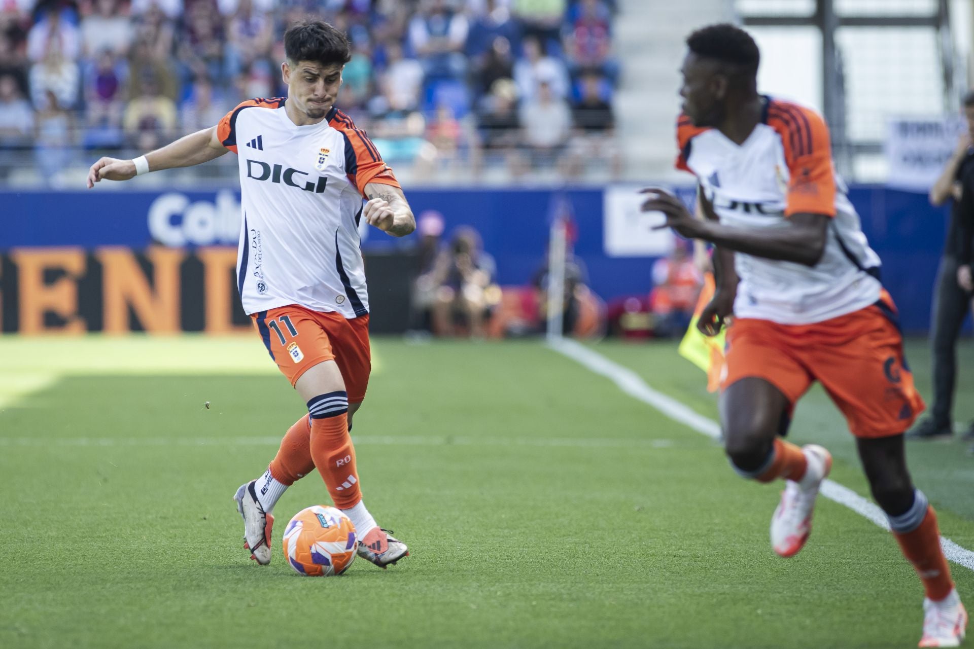 Fotos: Las jugadas del Huesca - Real Oviedo