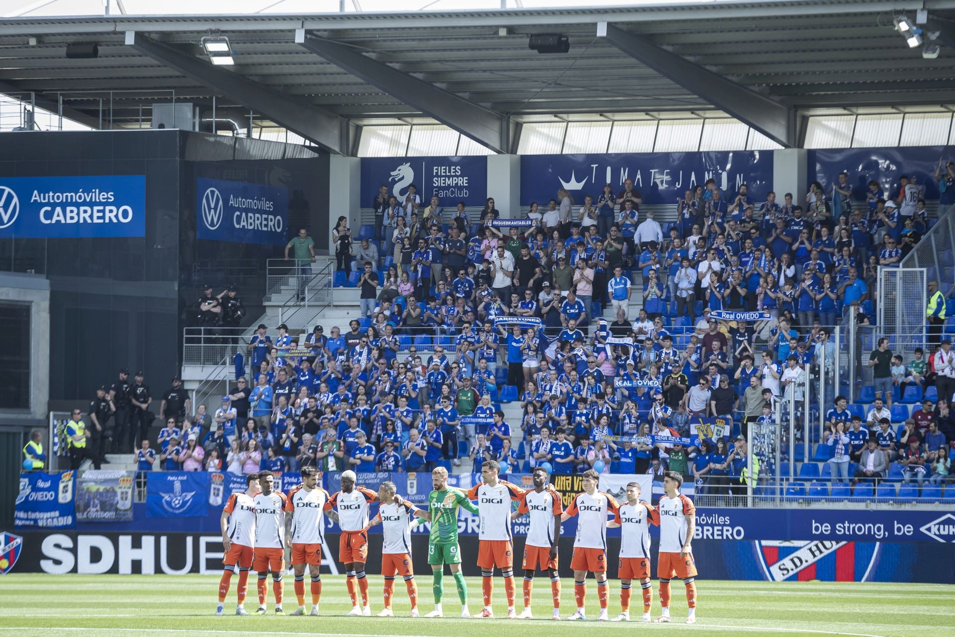 Fotos: Las jugadas del Huesca - Real Oviedo