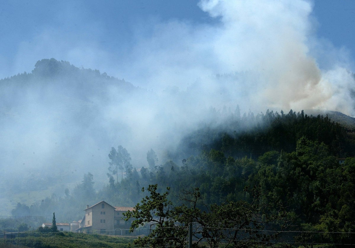 Imagen de archivo de un incendio en Villaviciosa.