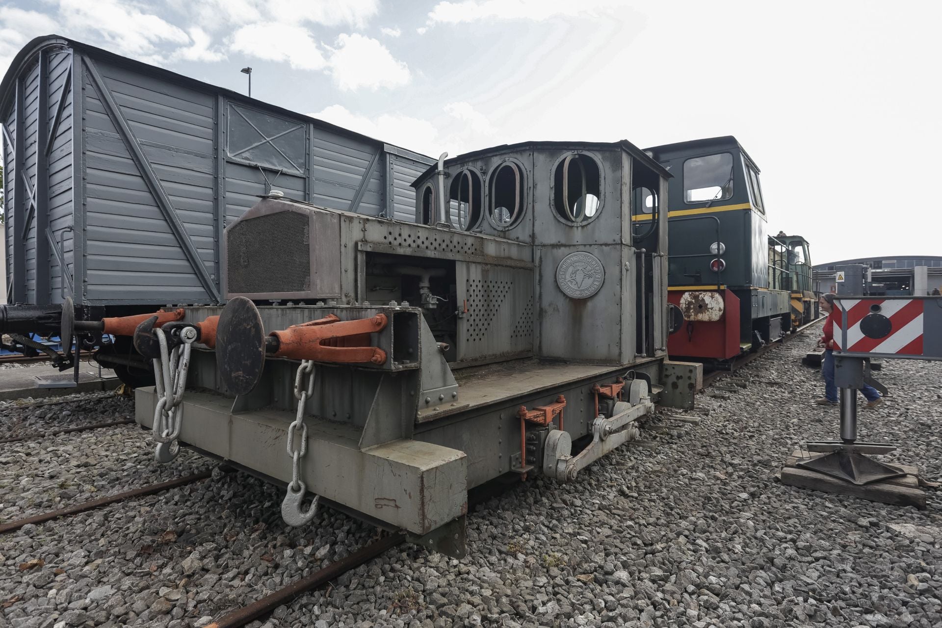 La única locomotora fabricada en Gijón que se conserva ha vuelto a casa