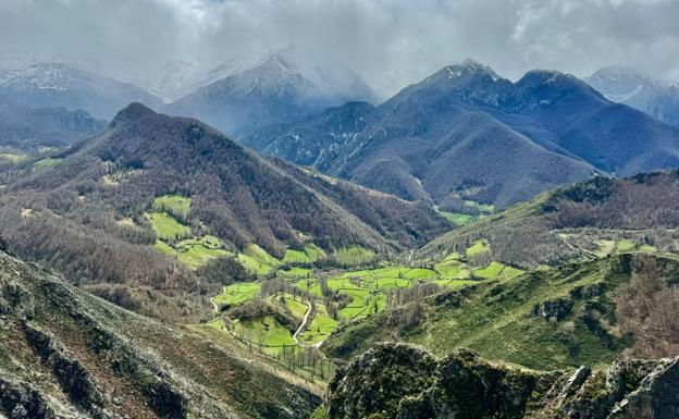 Un trekking emocionante, diferente y bastante exigente que recorre el corazón del Alto Aller y se aupa a sus principales montes: este es el plan que ofrecen desde Jarascada para mayo y junio.
