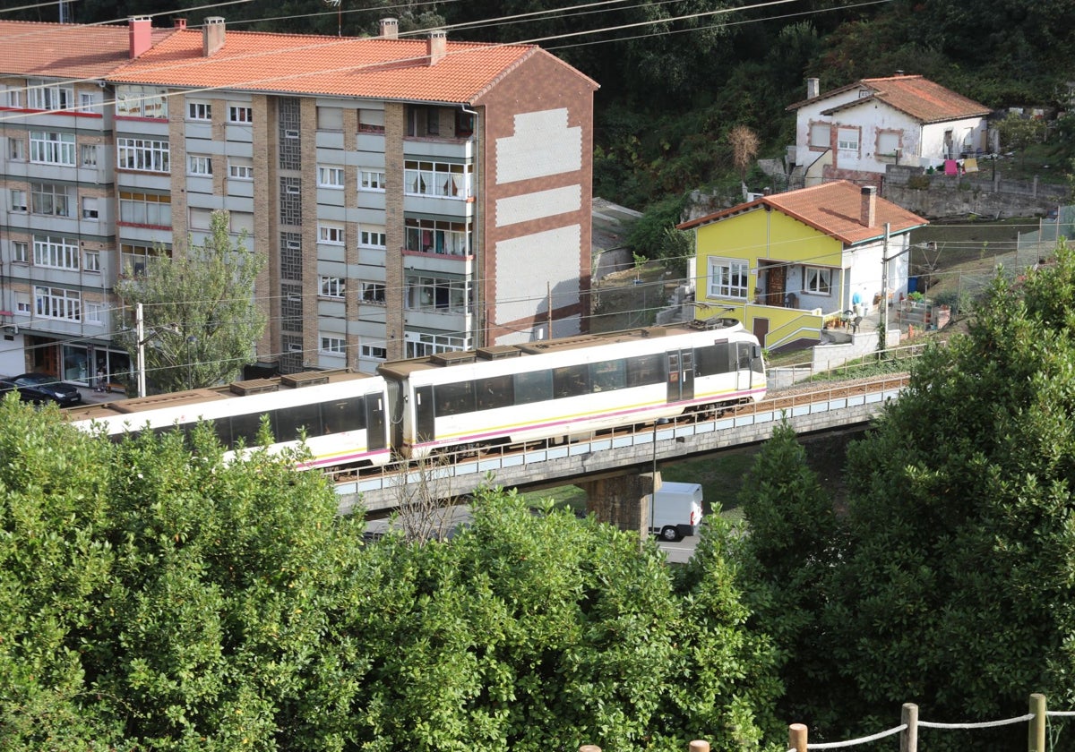 Adif llevará a cabo la mejora del puente de Raíces para asegurar su funcionalidad