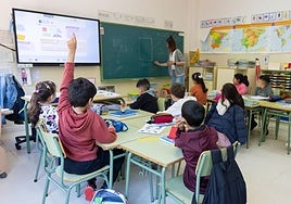 Un grupo de niños, durante una clase.