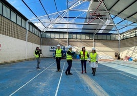 Visita de la consejera y el alcalde a las obras.