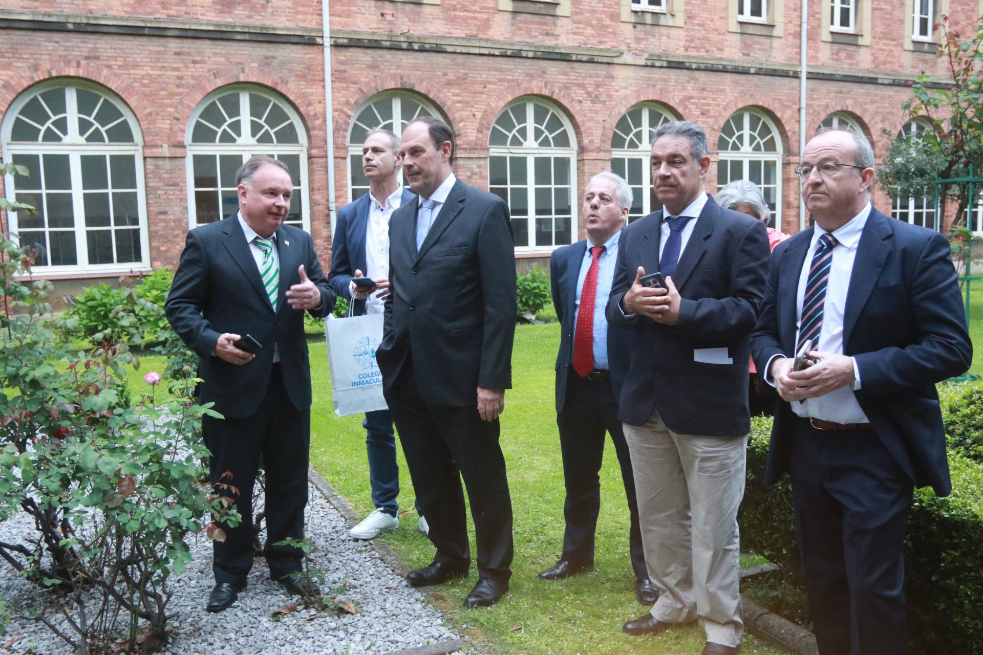 Asunción e Inmaculada celebran graduaciones en Gijón