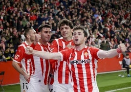 Guille Rosas, en El Molinón, celebrando el gol que marcó en el partido entre el Sportin de Gijón y el Elche el pasado 18 de enero.