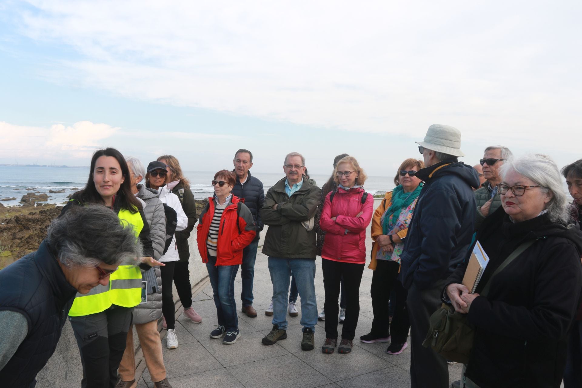 Clase desde la Lloca hasta el Elogio para conocer lo que esconde el suelo de Gijón