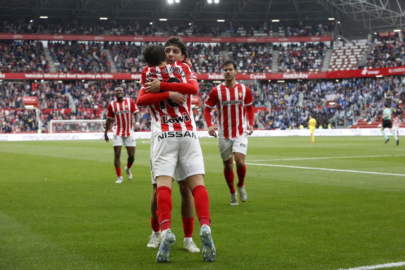 El Sporting por fin alcanza los 50 puntos