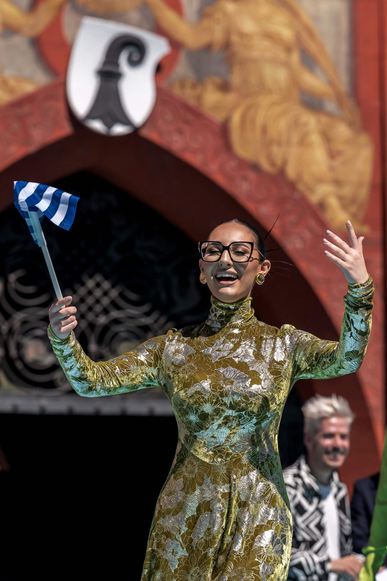 Fotos: Melody y el resto de participantes en Eurovisión 2025, en la alfombra turquesa del festival