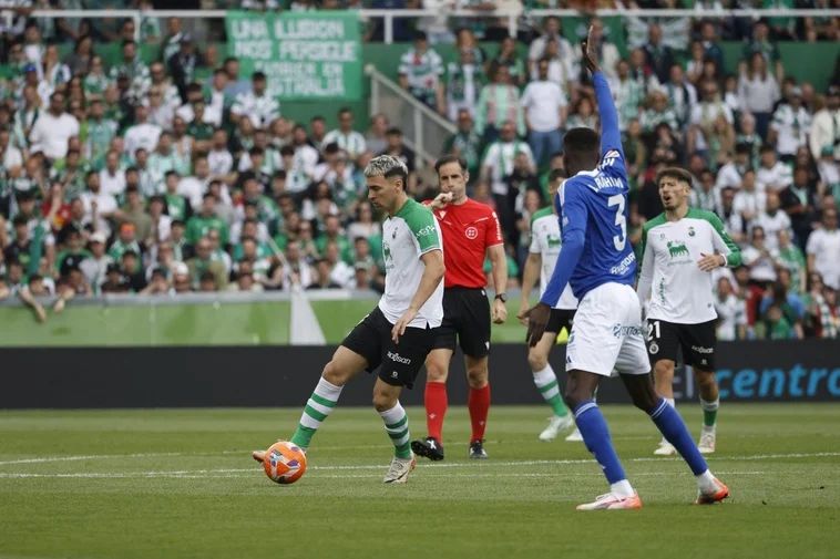 Empate del Real Oviedo en Santander